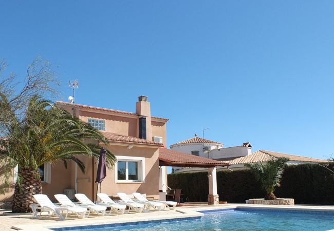 Villa en Ametlla de Mar - Villa Nerea