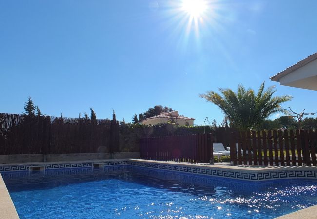 Villa in Ametlla de Mar - Villa Blanca Villa in Ametlla de Mar - Villa Blanca