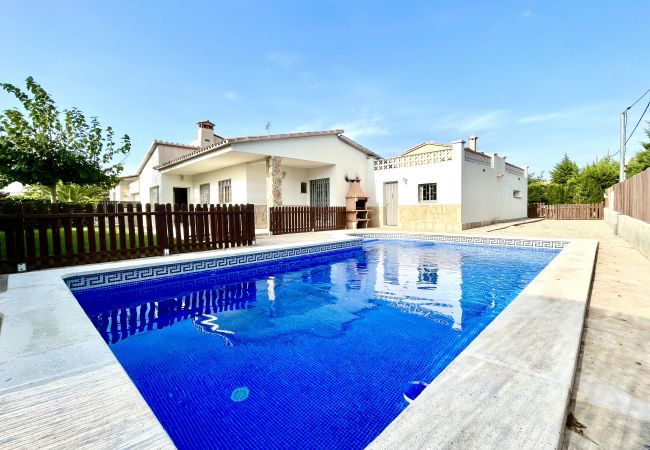 Villa/Dettached house in Ametlla de Mar - Villa Blanca