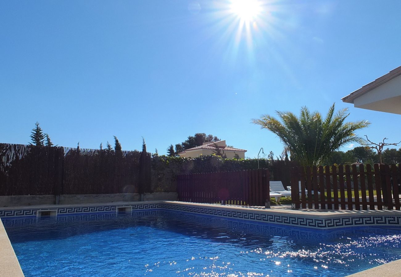 Villa in Ametlla de Mar - Villa Blanca Villa in Ametlla de Mar - Villa Blanca