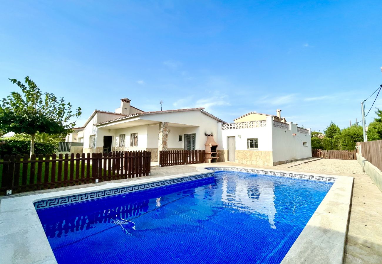 Villa in Ametlla de Mar - Villa Blanca Villa in Ametlla de Mar - Villa Blanca
