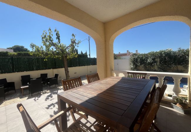 Villa in Ametlla de Mar - Villa Esperanza Villa in Ametlla de Mar - Villa Esperanza