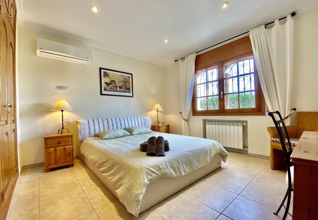 Villa in Ametlla de Mar - Villa Leonore Villa in Ametlla de Mar - Villa Leonore