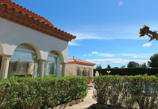 Villa in Ametlla de Mar - Villa Leonore Villa in Ametlla de Mar - Villa Leonore