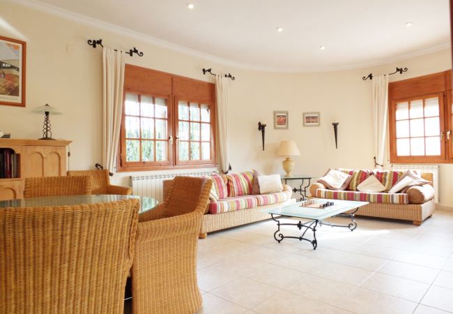 Villa in Ametlla de Mar - Villa Leonore Villa in Ametlla de Mar - Villa Leonore