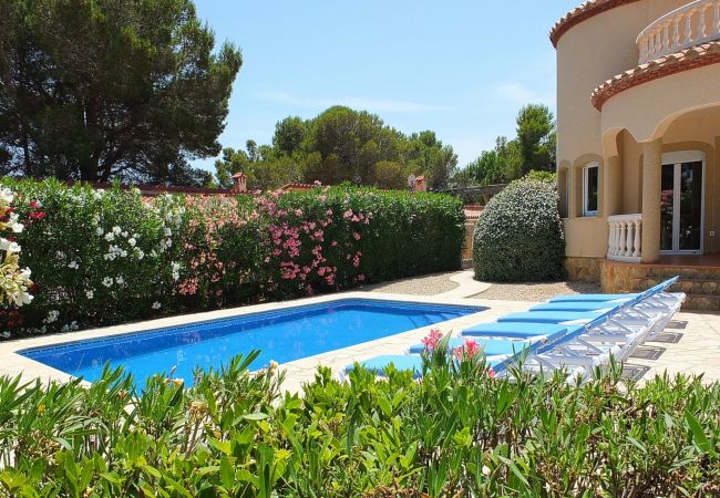 Villa in Ametlla de Mar - Villa Melaza Villa in Ametlla de Mar - Villa Melaza