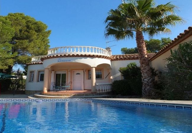 Villa in Ametlla de Mar - Villa Mila Villa in Ametlla de Mar - Villa Mila