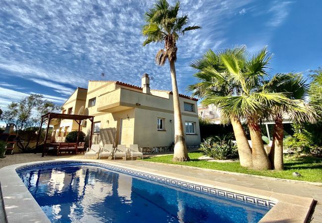 Villa in Ametlla de Mar - Villa Martina Villa in Ametlla de Mar - Villa Martina