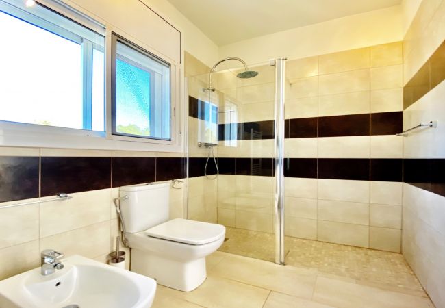 Villa in Ametlla de Mar - Villa Mimosa Villa in Ametlla de Mar - Villa Mimosa