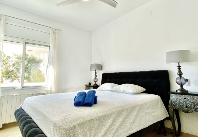 Villa in Ametlla de Mar - Villa Mimosa Villa in Ametlla de Mar - Villa Mimosa