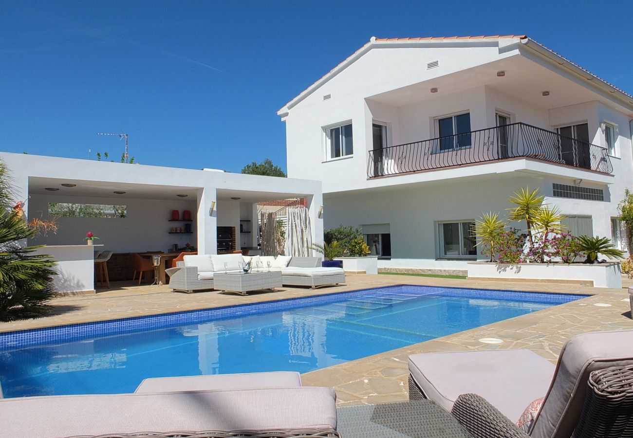 Villa in Ametlla de Mar - Villa Mimosa