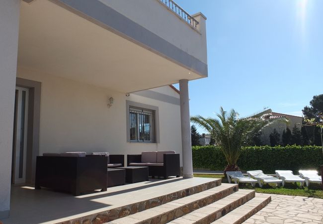 Villa in Ametlla de Mar - Villa Ariana Villa in Ametlla de Mar - Villa Ariana