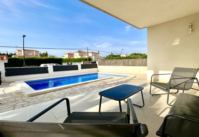 Villa in Ametlla de Mar - Villa Ariana Villa in Ametlla de Mar - Villa Ariana