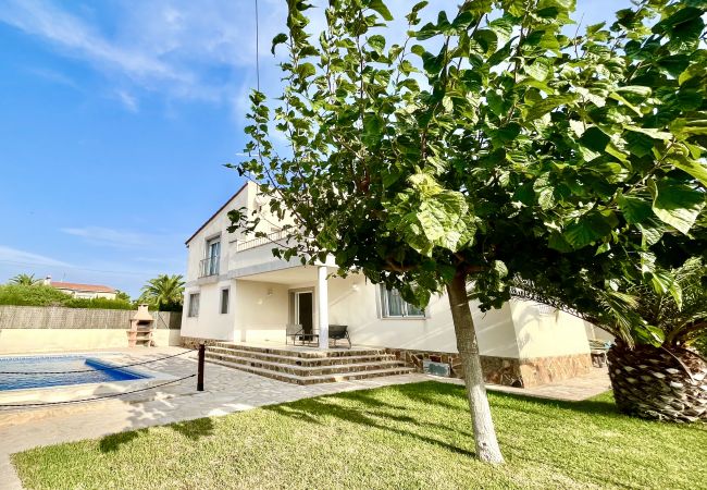 Villa in Ametlla de Mar - Villa Ariana Villa in Ametlla de Mar - Villa Ariana