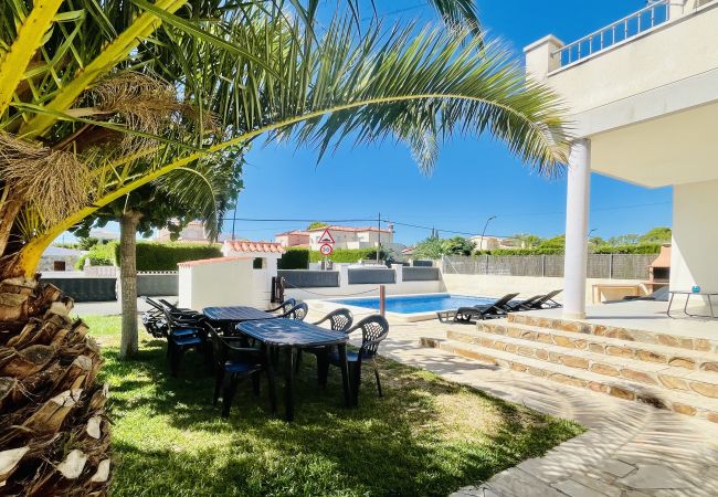 Villa in Ametlla de Mar - Villa Ariana Villa in Ametlla de Mar - Villa Ariana