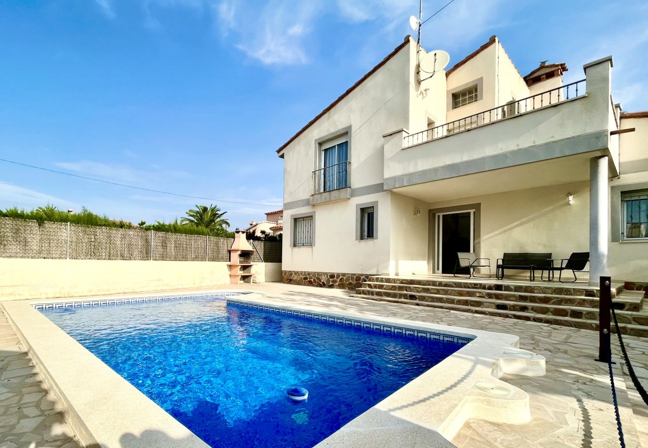 Villa in Ametlla de Mar - Villa Ariana