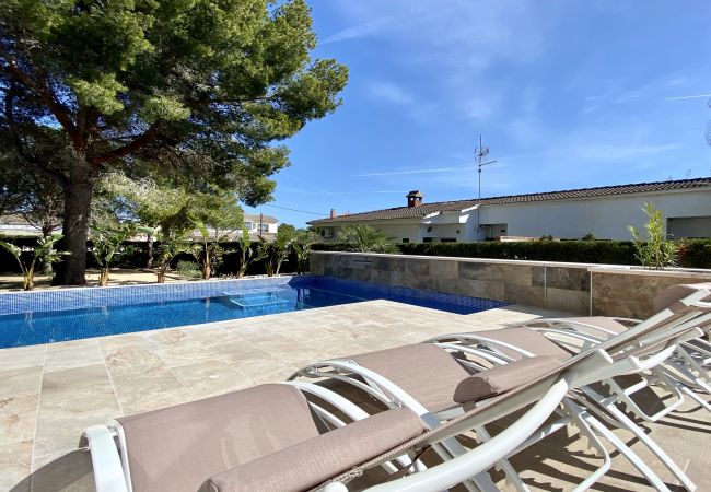 Villa in Ametlla de Mar - Villa Bouganvilla Villa in Ametlla de Mar - Villa Bouganvilla