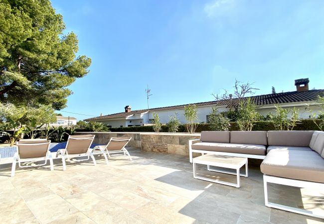 Villa in Ametlla de Mar - Villa Bouganvilla Villa in Ametlla de Mar - Villa Bouganvilla
