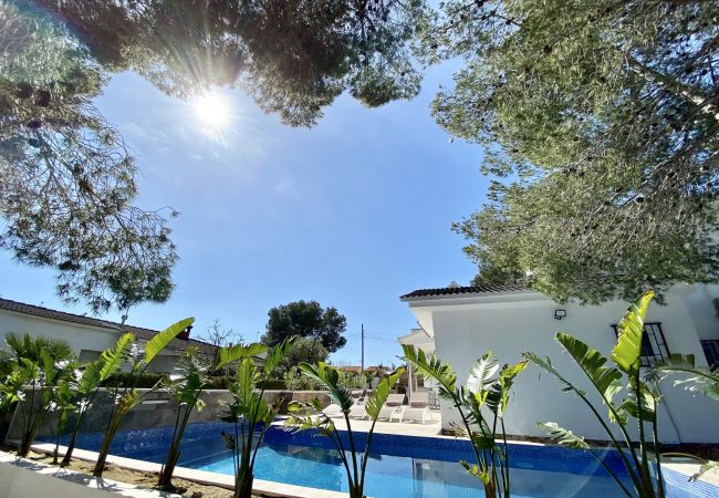 Villa in Ametlla de Mar - Villa Bouganvilla Villa in Ametlla de Mar - Villa Bouganvilla