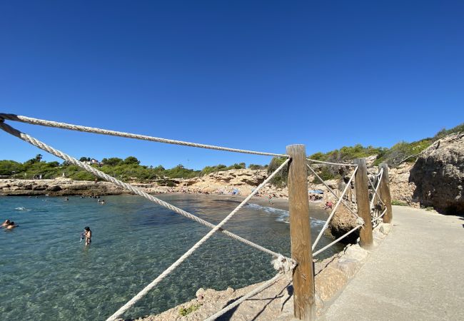 Villa in Ametlla de Mar - Villa Bouganvilla Villa in Ametlla de Mar - Villa Bouganvilla