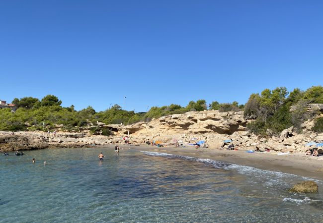 Villa in Ametlla de Mar - Villa Bouganvilla Villa in Ametlla de Mar - Villa Bouganvilla