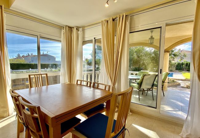 Villa in Ametlla de Mar - Villa Libelula Villa in Ametlla de Mar - Villa Libelula