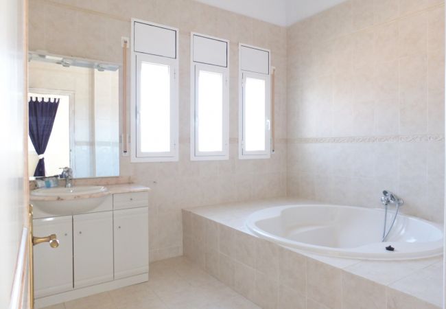 Villa in Ametlla de Mar - Villa Libelula Villa in Ametlla de Mar - Villa Libelula
