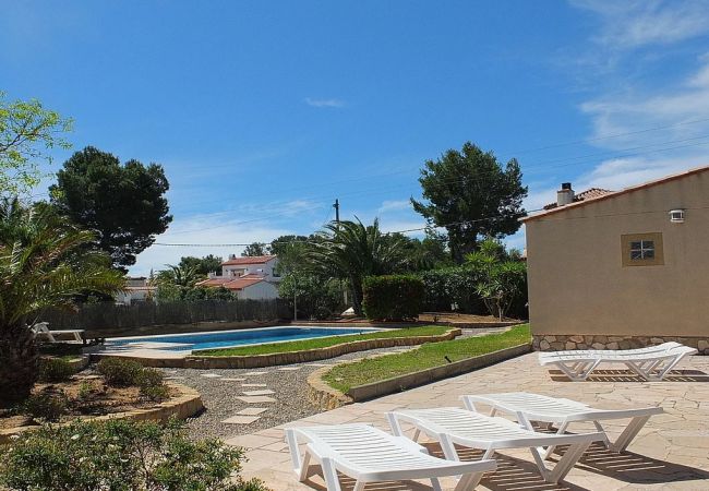 Villa in Ametlla de Mar - Villa Libelula Villa in Ametlla de Mar - Villa Libelula