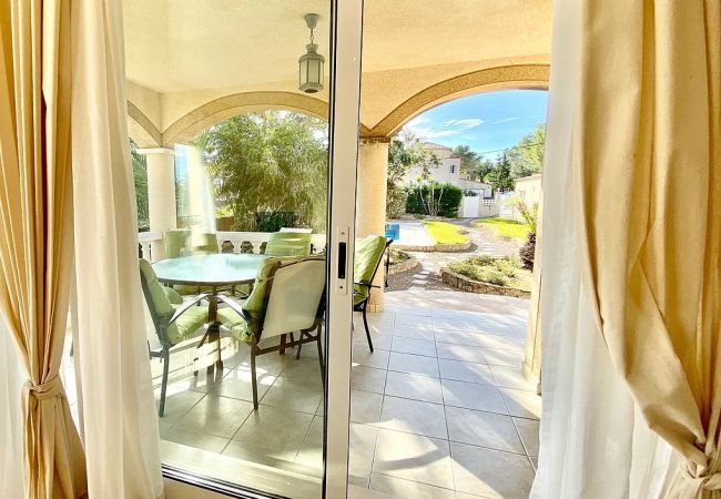 Villa in Ametlla de Mar - Villa Libelula Villa in Ametlla de Mar - Villa Libelula