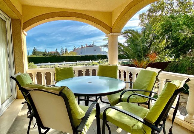 Villa in Ametlla de Mar - Villa Libelula Villa in Ametlla de Mar - Villa Libelula