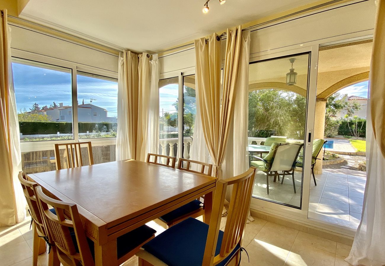 Villa in Ametlla de Mar - Villa Libelula Villa in Ametlla de Mar - Villa Libelula