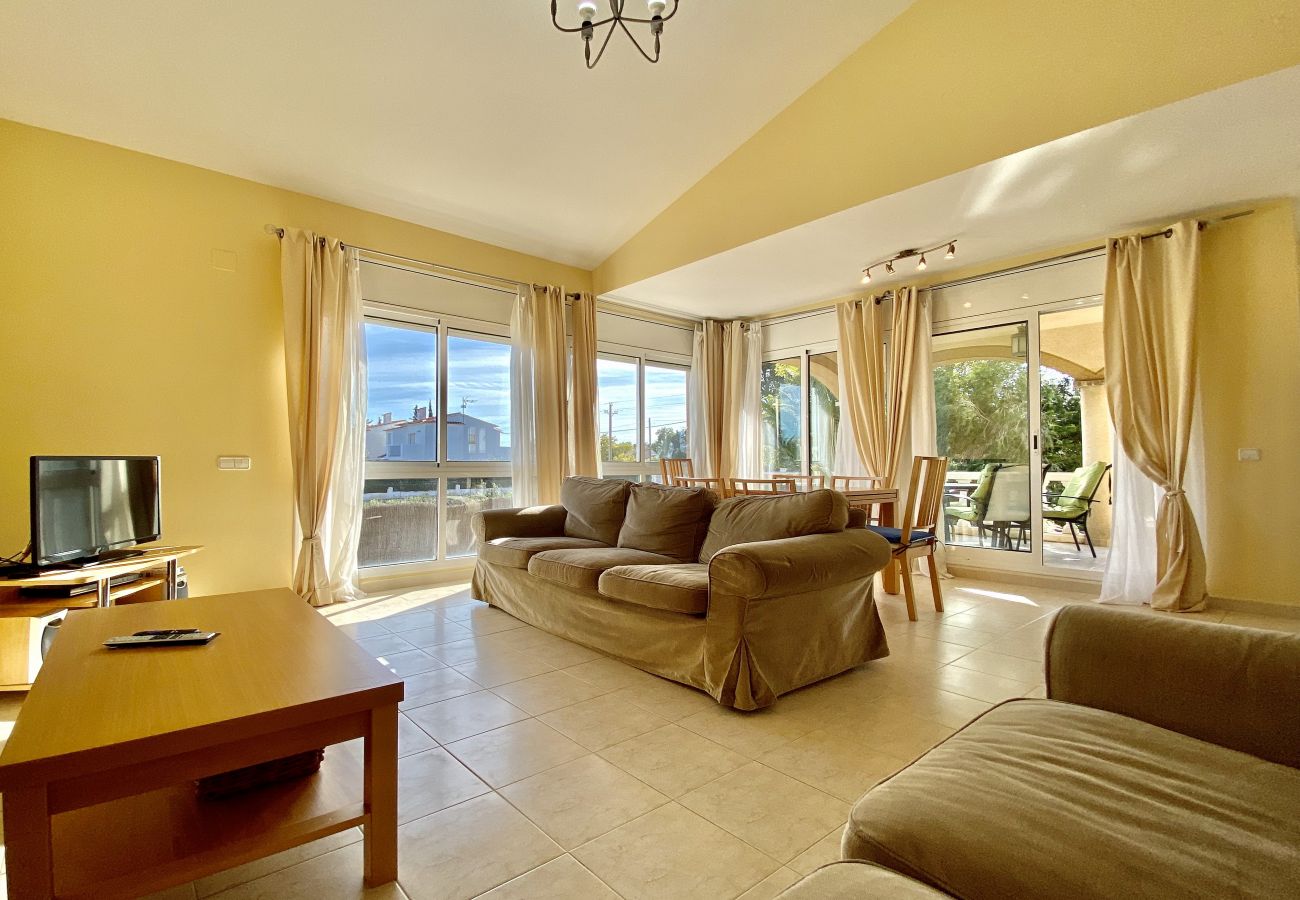Villa in Ametlla de Mar - Villa Libelula Villa in Ametlla de Mar - Villa Libelula