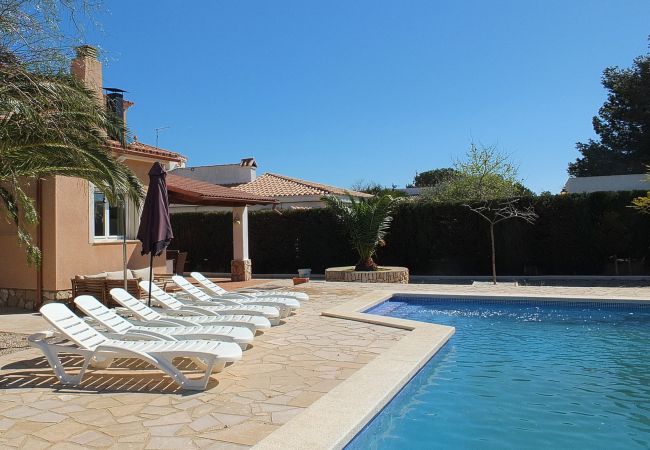 Villa in Ametlla de Mar - Villa Nerea Villa in Ametlla de Mar - Villa Nerea