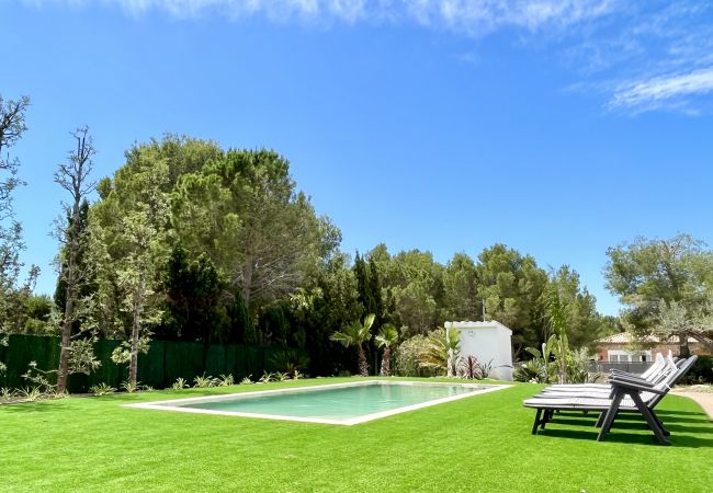 Villa in Ametlla de Mar - Villa Violeta 5bedroom air conditoned villa Villa in Ametlla de Mar - Villa Violeta 5bedroom air conditoned villa