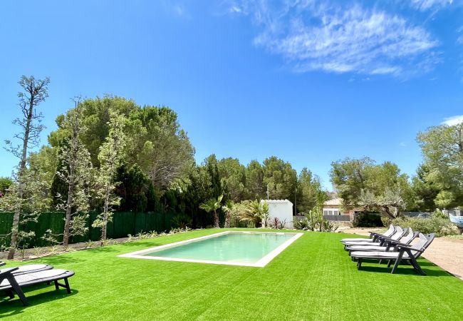 Villa in Ametlla de Mar - Villa Violeta 5bedroom air conditoned villa Villa in Ametlla de Mar - Villa Violeta 5bedroom air conditoned villa