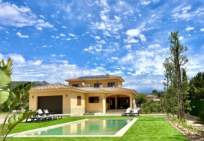 Villa in Ametlla de Mar - Villa Violeta 5bedroom air conditoned villa Villa in Ametlla de Mar - Villa Violeta 5bedroom air conditoned villa