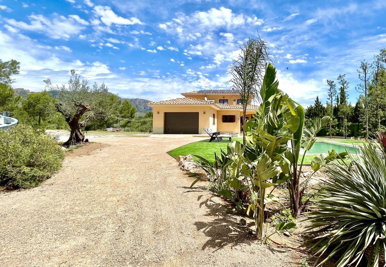 Villa in Ametlla de Mar - Villa Violeta 5bedroom air conditoned villa Villa in Ametlla de Mar - Villa Violeta 5bedroom air conditoned villa