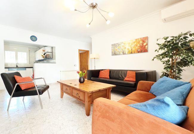 Villa in Ametlla de Mar - Villa family with large private swimming pool Villa in Ametlla de Mar - Villa family with large private swimming pool