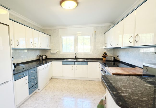 Villa in Ametlla de Mar - Villa family with large private swimming pool Villa in Ametlla de Mar - Villa family with large private swimming pool