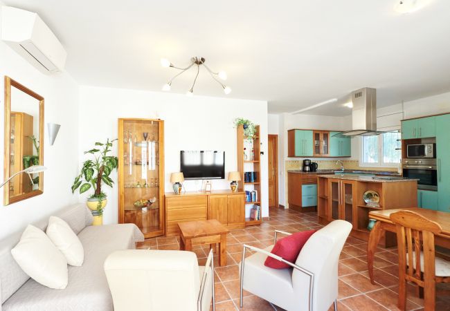 Villa in Ametlla de Mar - Villa family with large private swimming pool Villa in Ametlla de Mar - Villa family with large private swimming pool