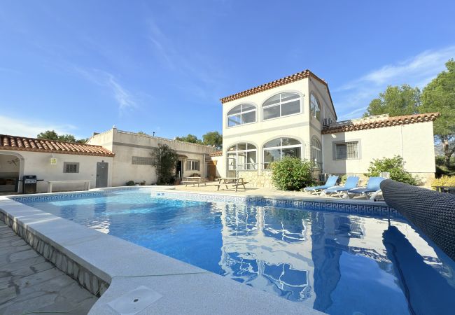 Villa in Ametlla de Mar - Villa family with large private swimming pool Villa in Ametlla de Mar - Villa family with large private swimming pool
