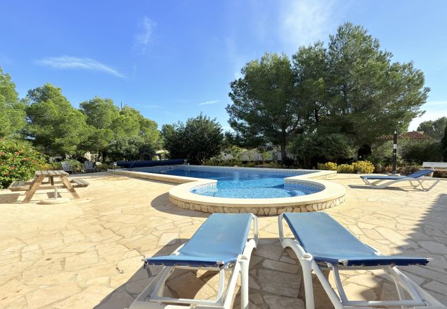 Villa in Ametlla de Mar - Villa family with large private swimming pool Villa in Ametlla de Mar - Villa family with large private swimming pool