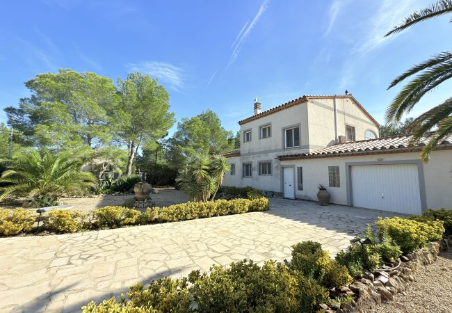 Villa in Ametlla de Mar - Villa family with large private swimming pool Villa in Ametlla de Mar - Villa family with large private swimming pool