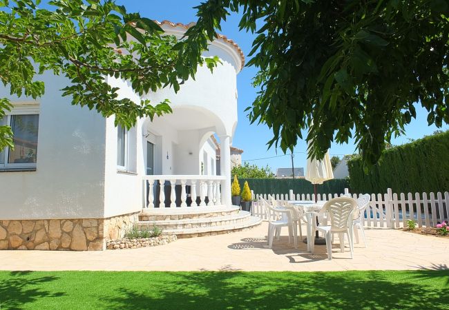 Villa in Ametlla de Mar - Villa Layla Villa in Ametlla de Mar - Villa Layla